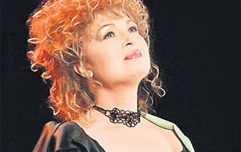 Angela Similea a plecat în SUA