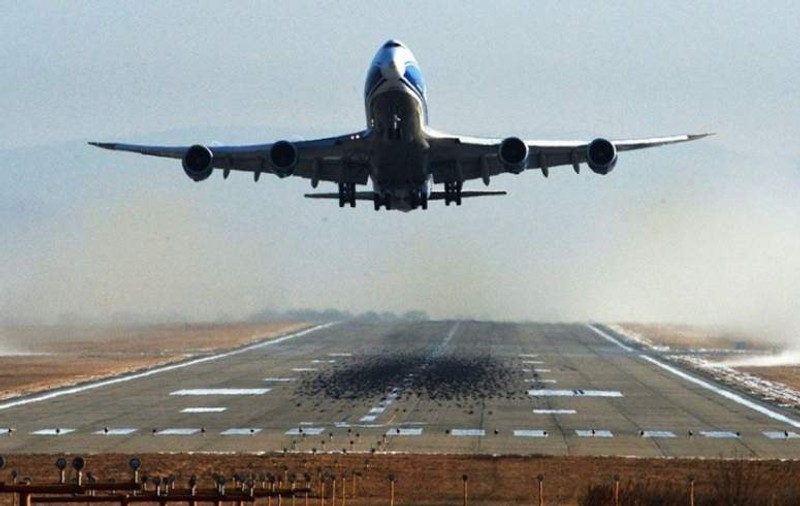 Alertă pe Aeroportul Otopeni. Zborul Bucureşti-Dubai, anulat în ultima clipă