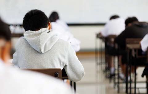 Mai mult de jumătate din elevii de clasa a VIII-a nu au știut cum se scrie corect „să nu fii” la simularea Evaluării Naționale