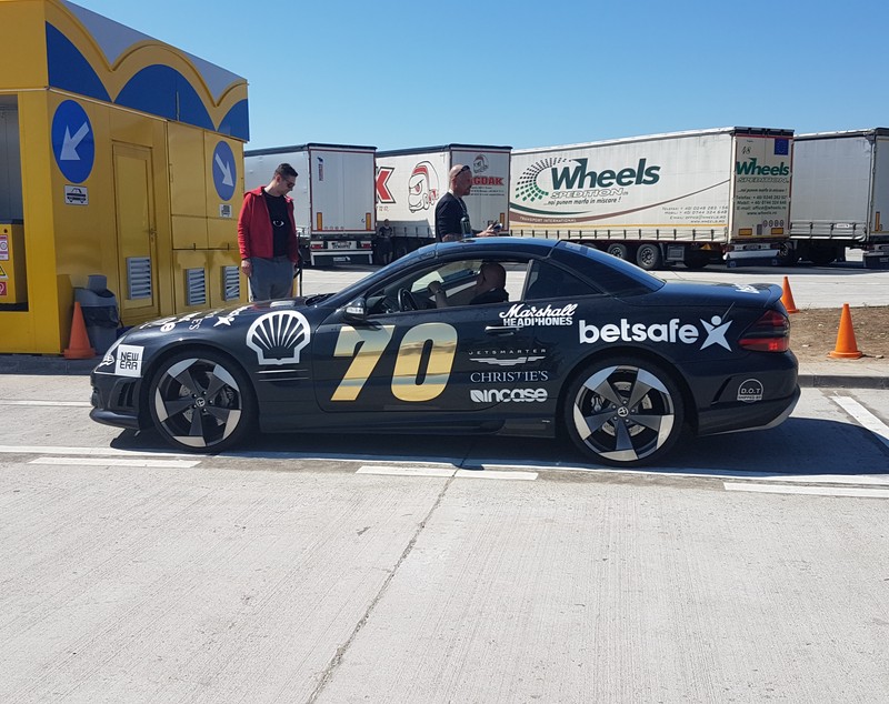 GUMBALL 3000: Bolizii de lux conduși de bogații lumii au ajuns în România! Un șofer a rămas fără permis după ce a condus cu 216 km/oră GALERIE FOTO & VIDEO