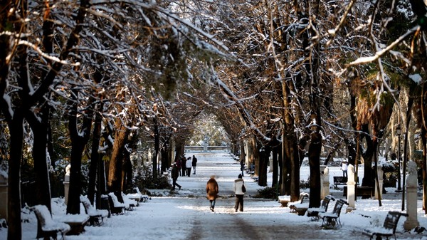 Un val de căldură neobișnuit a cuprins Europa la începutul lunii octombrie 2026, cu temperaturi care ajung până la 25°C în multe regiuni.