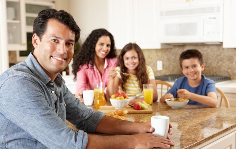 Masa în familie, distracţie și relaxare