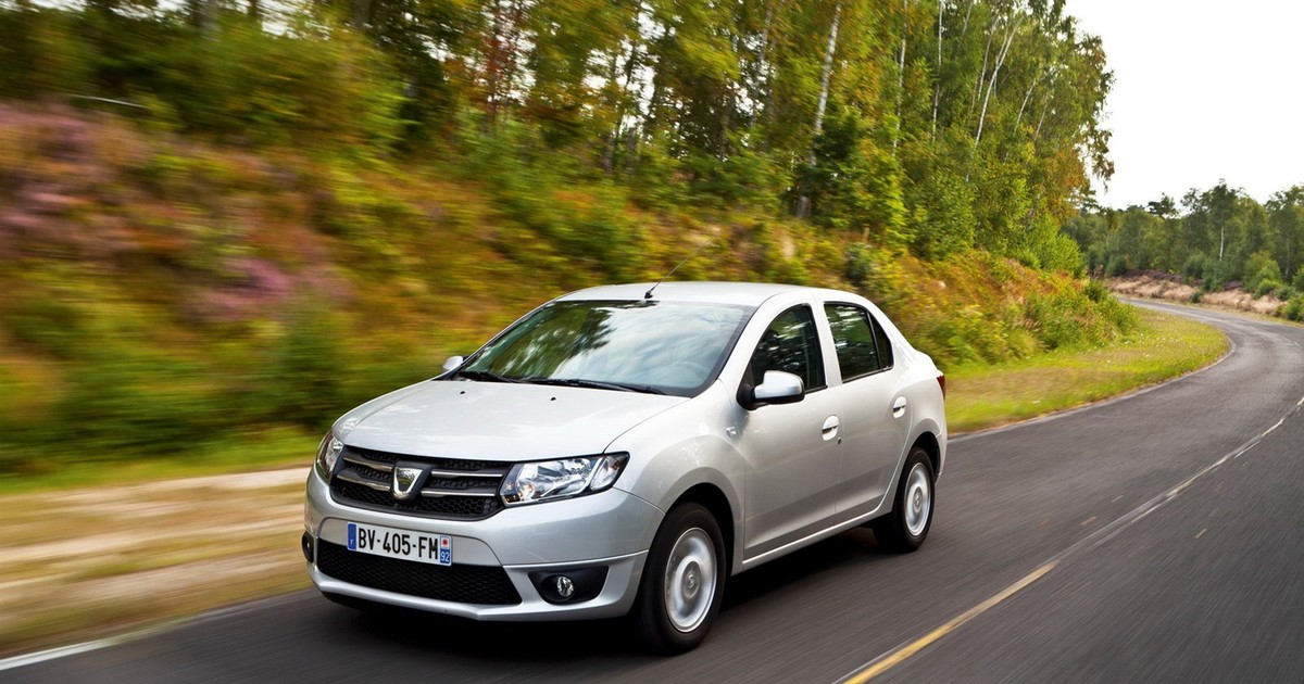 Efectele crizei încep să se resimtă: Înmatriculările de mașini noi au scăzut cu 45% în luna mai. Dacia Logan