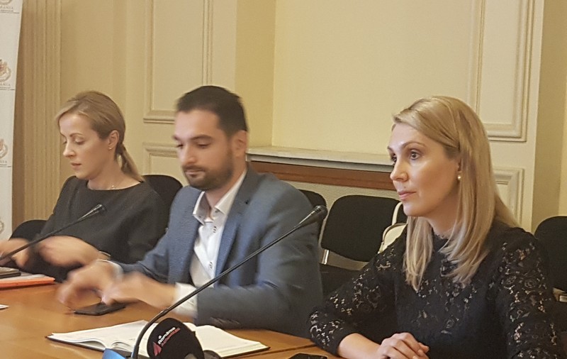 VIDEO / Legea tuberculozei, vot favorabil în comisie. Bolnavii de TBC vor fi plătiţi pe toată perioada concediului şi vor primi normă de hrană