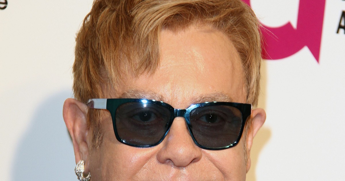 Elton John va fi premiat pentru lupta contra HIV