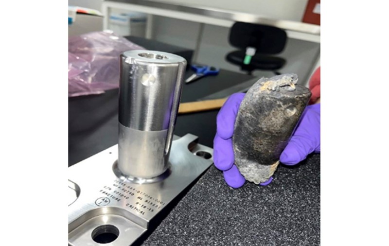 NASA confirmă că obiectul misterios care s-a prăbușit pe acoperișul unei case din Florida provenea de la stația spațială