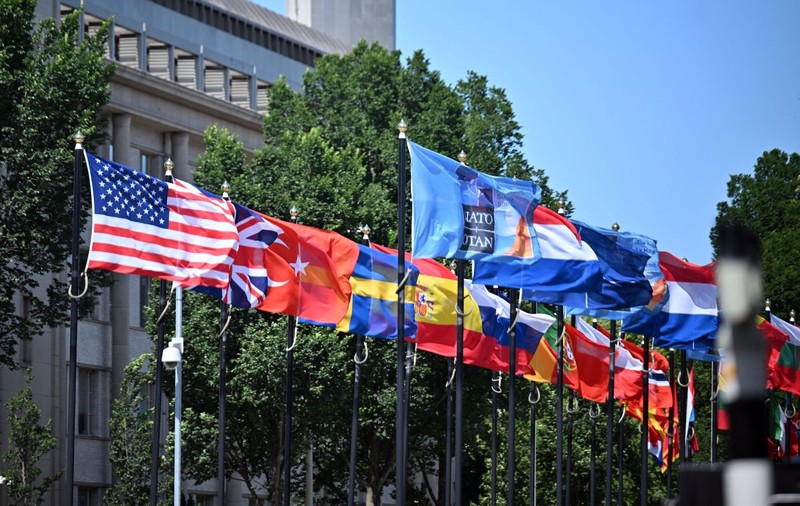 Cât plătesc statele europene la bugetul NATO și de ce SUA cer o contribuție mai mare din partea lor
