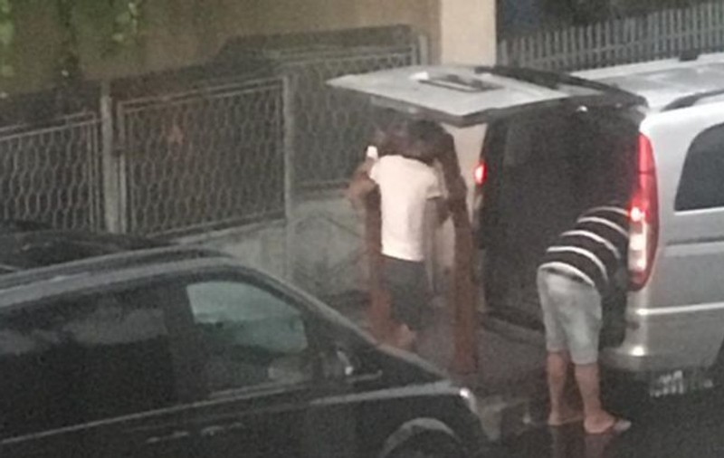 Acuzații uluitoare la adresa Arhiepiscopiei Tomisului. Firma administrată de un preot ar îmbălsăma morți într-un garaj din Constanța