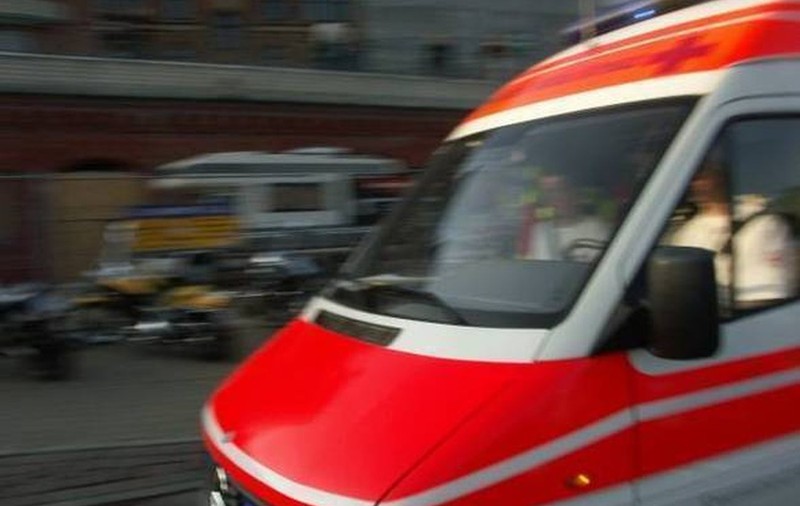 O GRAVIDĂ din BUMBEŞTI-JIU, lăsată să aştepte AMBULANŢA DOUĂ ORE 
