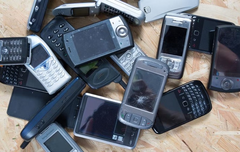 Vechiul tău telefon ar putea valora până la 35.000 de euro. Care sunt cele mai căutate modele