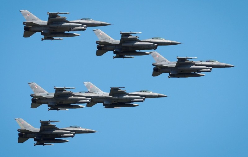 Ce s-a întâmplat în 2003, prima oară când o țară NATO a invocat articolul 4. Ce țări au mai invocat articolul