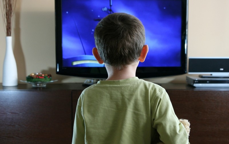Le-au confiscat televizorul la reclamaţia vecinilor