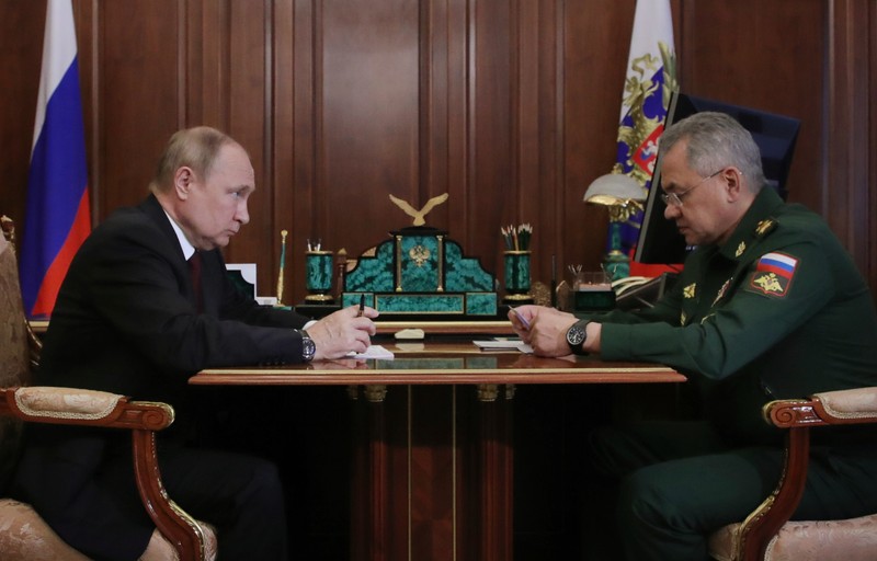 Serghei Şoigu i-a raportat lui Putin progresele ruse în Ucraina. Foto: Epa