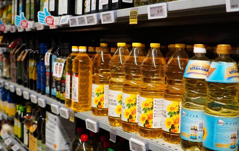 Românii nu vor mai putea fi păcăliți în magazine. Ce se schimbă și ce vor fi obligați comercianții să spună clar
