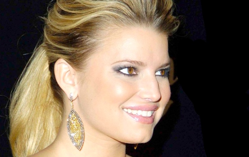 Jessica Simpson: "Am 30 de ani şi am găsit un rid. La naiba!"