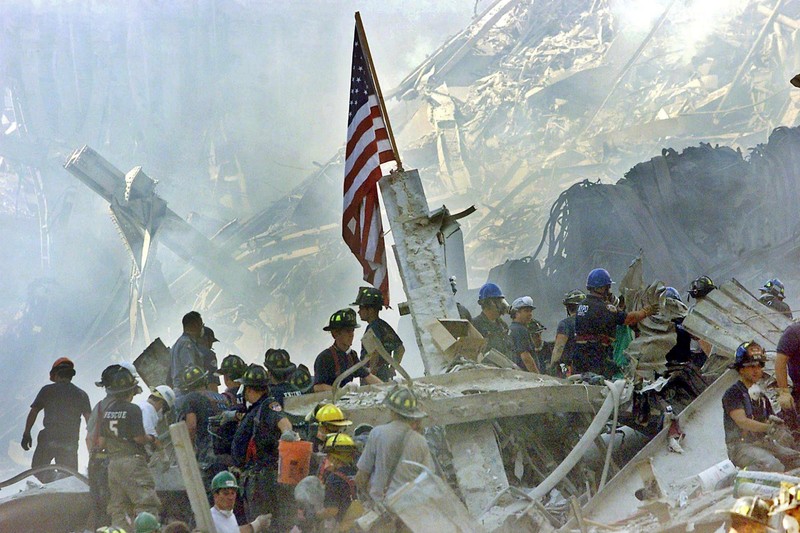 Fotografie realizată pe 13 septembrie 2001, la două zile după atacurile teroriste | Foto: EPA