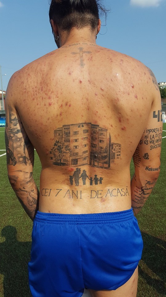 Vasile Mogoș are tatuați ”cei 7 ani de acasă”