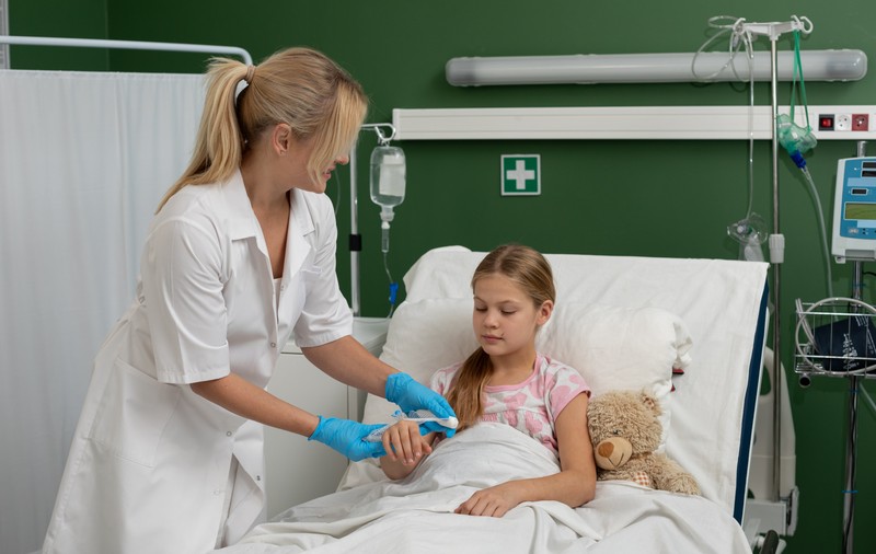 Cum arată sistemul medical din România prin ochii unui medic rezident. Experiențele Claudiei Ianuș: „Mai multă empatie, explicații clare și răbdare”