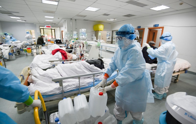 Studiu: numărul bolnavilor de coronavirus din China, de 4 ori mai mare decât cifrele oficiale