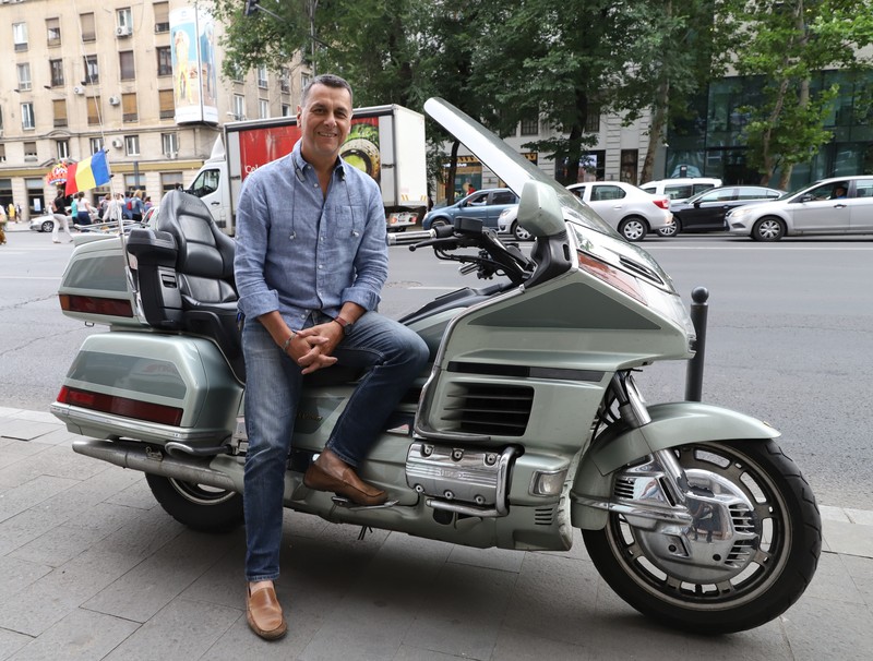 Bogdan Stanoevici vrea să-și schimbe locul de muncă de la Circul Globus la Palatul Cotroceni