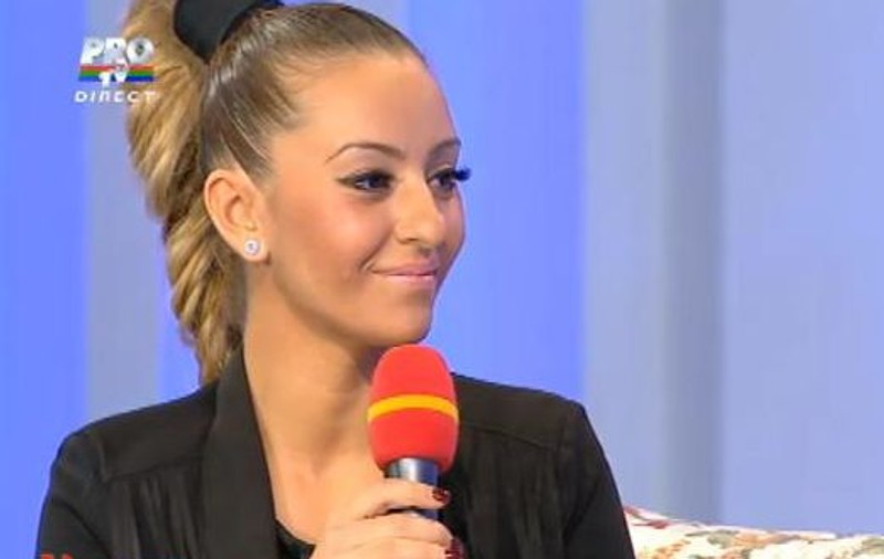 Giulia: "Da, sunt însărcinată!"
