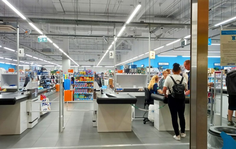 Lanțul Action, care vinde 1.500 de produse cu 5 lei, deschide un magazin de 793 de metri pătrați în Aurora Retail Park din Bacău