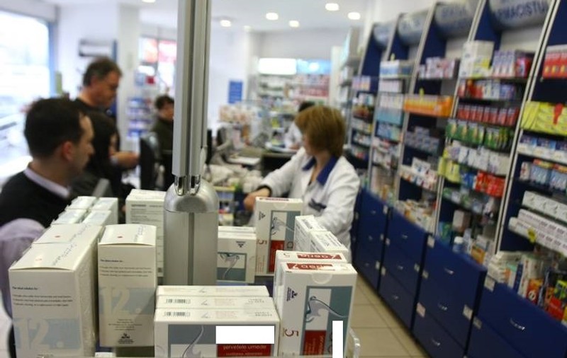 Adriana Nedelea LA FIX | Farmaciştii din Braşov, condiţionaţi când vor să cumpere măşti pentru coronavirus