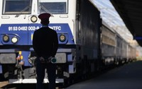 Pensionarii din România primesc bilete de tren cu 50% reducere și pentru anul 2027. Sursă foto: Hepta.