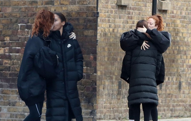 Artista Jess Glynne are o relație amoroasă cu prezentatoarea Alex Scott. Cele două vedete au fost surprinse sărutându-se