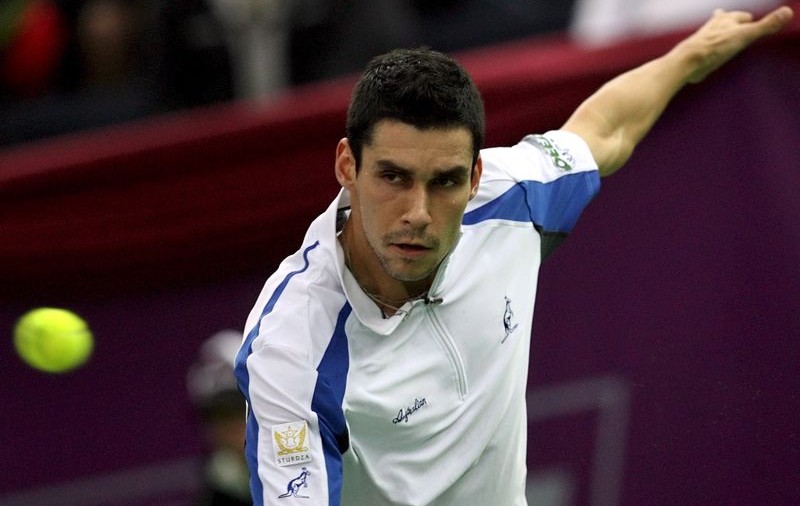 Pavel a abandonat, Hănescu merge mai departe
