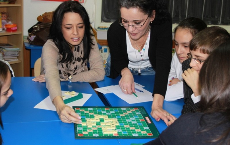 Andreea Raicu, impresionată de copiii de la un centru educaţional. Află cum s-a implicat vedeta!