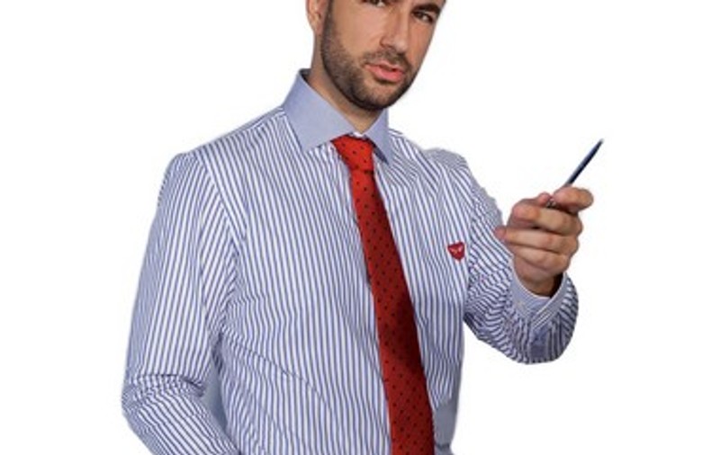 Arată ca un model, dar va prezenta o emisiune de business la Antena 3