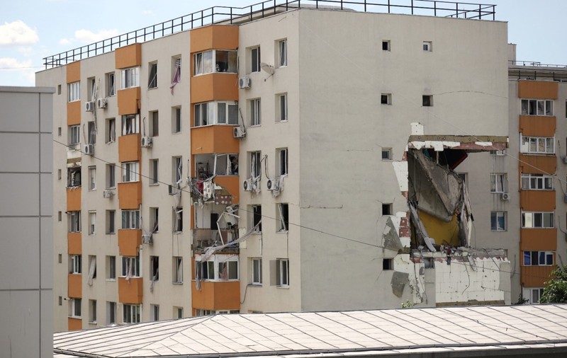 Locatarii blocului care a explodat în Rahova acum 9 luni și-au pierdut speranța: „Ne duc până la alegeri, atunci poate se mișcă lucrurile”