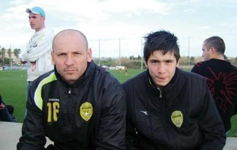 Nici nu v-ați fi imaginat unde joacă fotbal fiul lui Bogdan Stelea