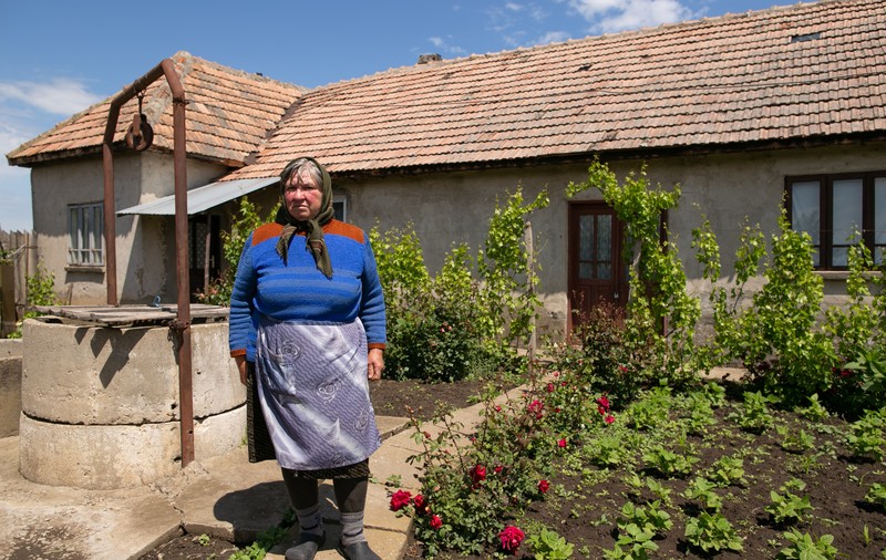 Libertatea a intrat în casa din Moțăței a lui Ștefan Iovan, primul român care a ridicat Cupa Campionilor Europeni. Aici s-a născut legenda! Tanti Lucreția, sora lui Fane: „Cine avea casă mai lângă cazanul cu țuică, făcea avere”