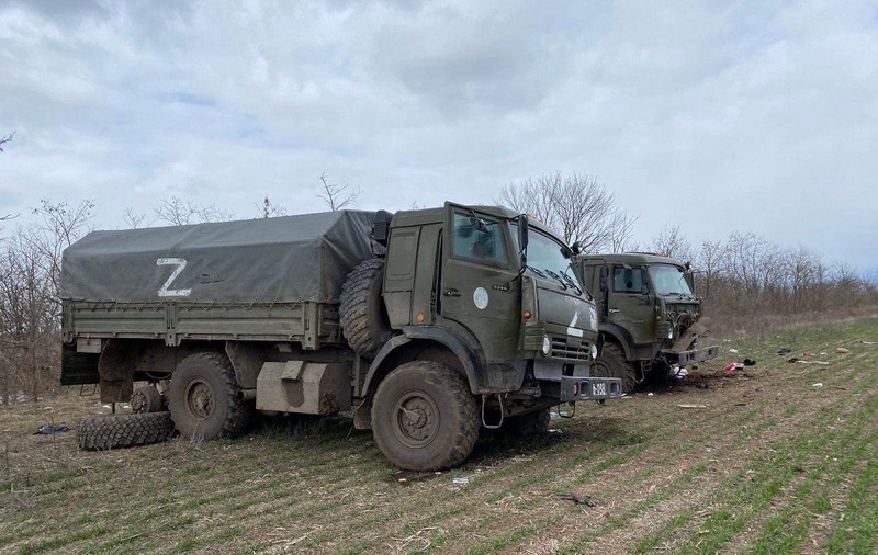 AUDIO | Din Ucraina, un soldat rus beat se plânge la telefon soției: „Am fost uitați!”