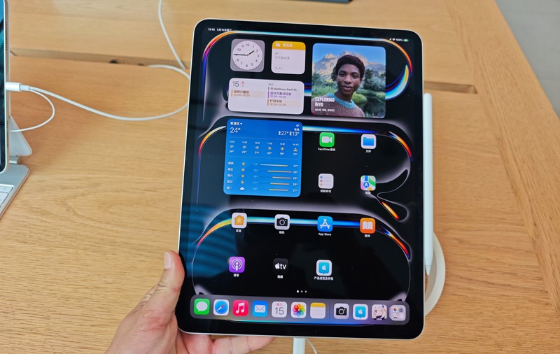 Apple pregătește o schimbare importantă pentru noul iPad Air care se lansează în 2025