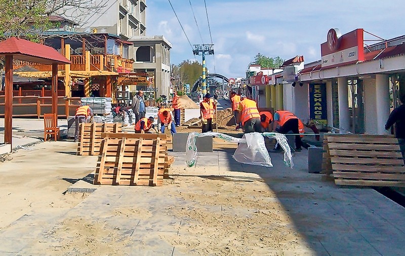Distracţie la Mamaia, pe ritmuri de picamer