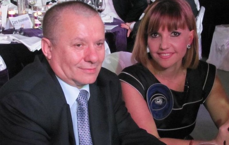 Marina Almăşan se aşteaptă la O MARE SURPRIZĂ din partea iubitului ei, milionarul Georgică Cornu. Vezi CE A PRIMIT anul trecut, de Crăciun!