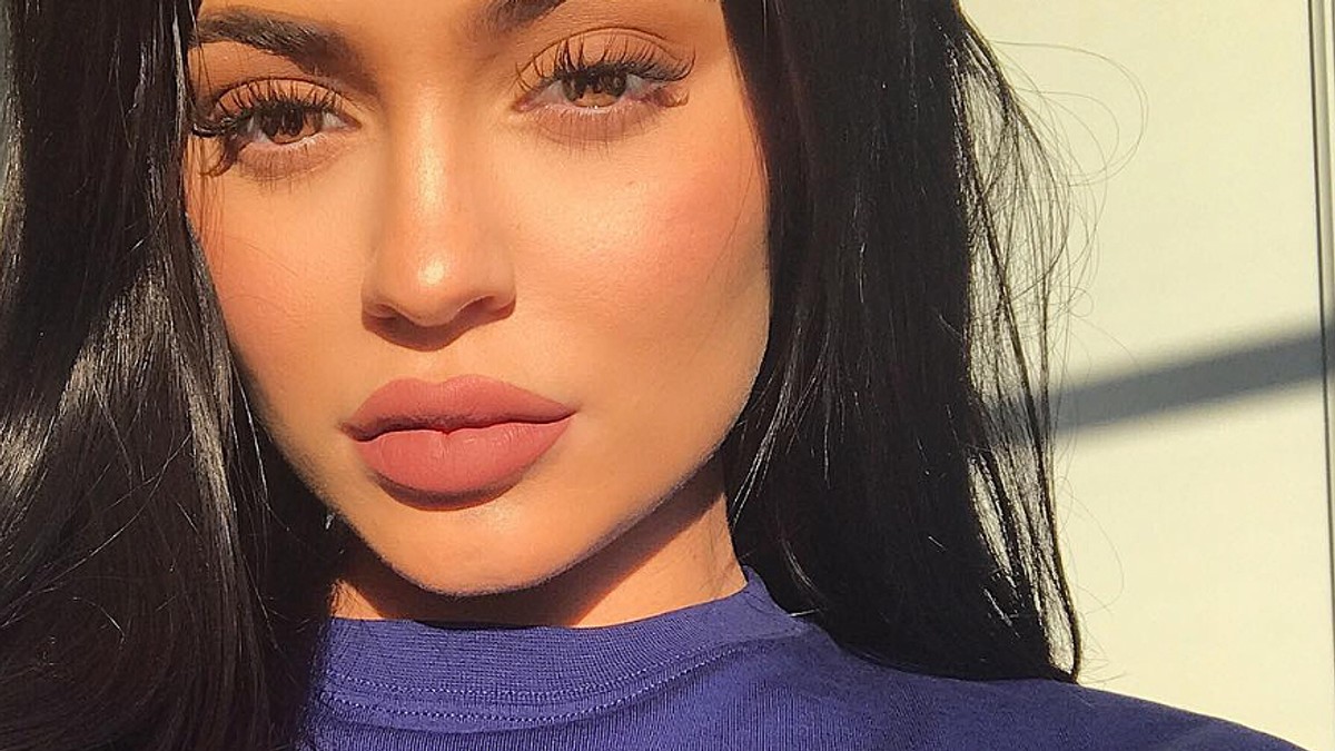 Kylie Jenner a dezvăluit numele fetiței ei