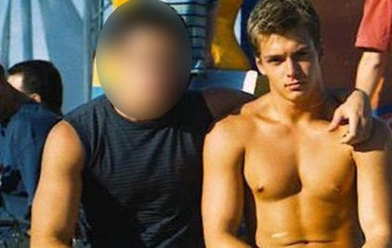 MAI ŞTII cum arăta VICTOR SLAV, pe vremea când APĂREA "LA VARA ISPITELOR"? Uite ce LOOK avea PREZENTATORUL! FOTO