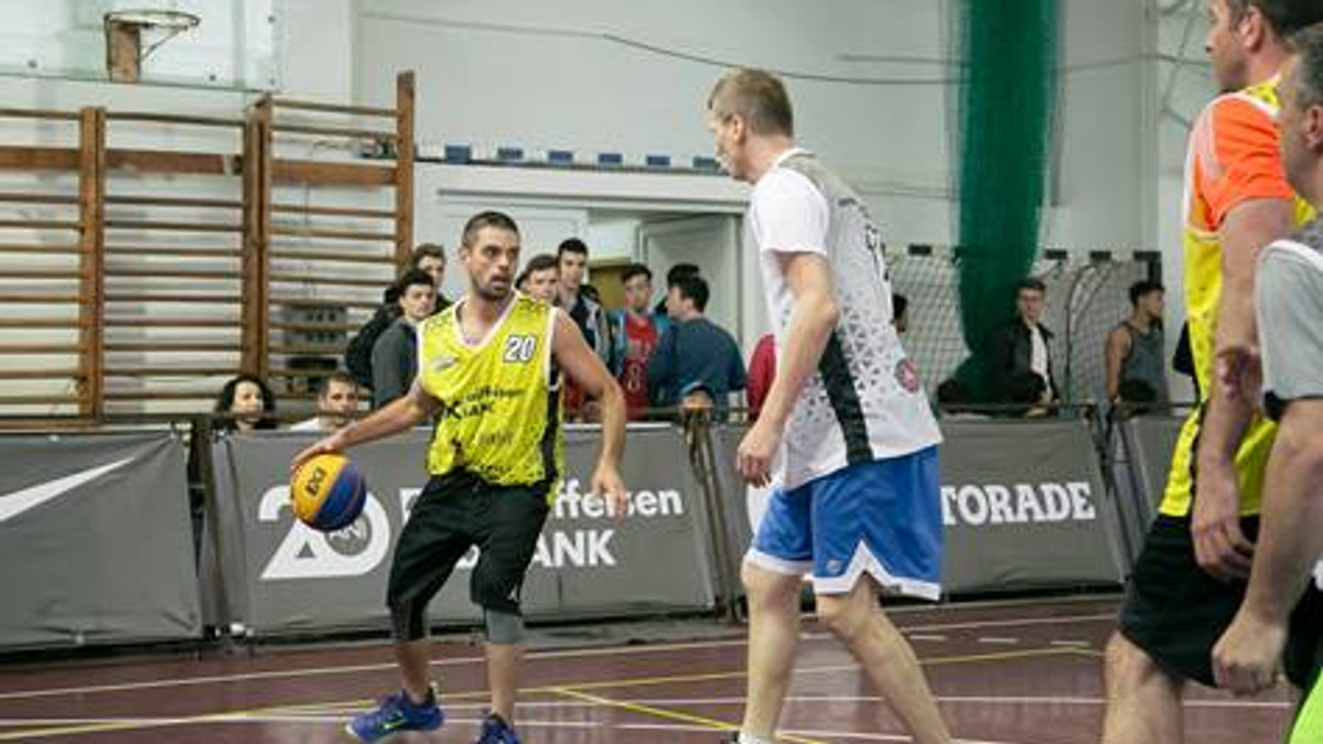 Cunosctul rapper DOC-tor pe terenul de baschet! A jucat în weekend la Raiffiesen Bank Politehnica Streetball