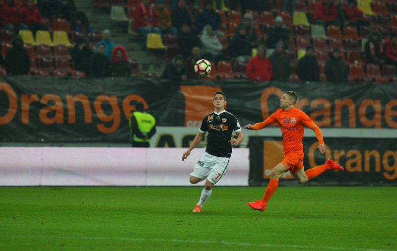 Liga 1, etapa a 24-a. Dinamo - FC Botoșani 1-0. Debut reușit pentru Contra, după un meci cu multe ocazii mari  | GALERIE FOTO