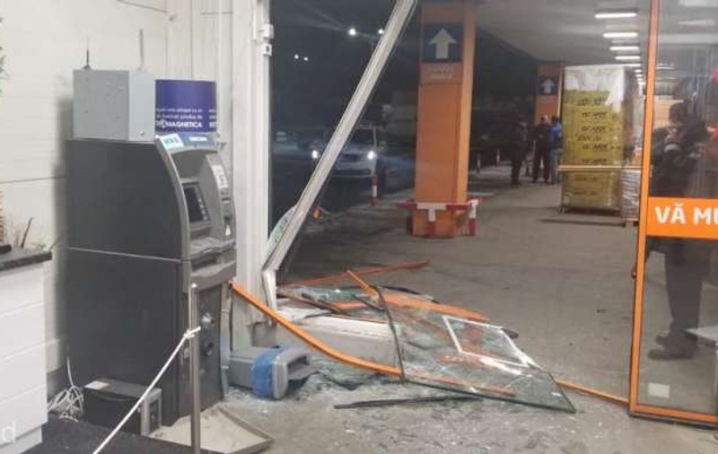 Bancomat aruncat în aer, în Galați. Jaful, la aproape o săptămână după spargerea din Otopeni