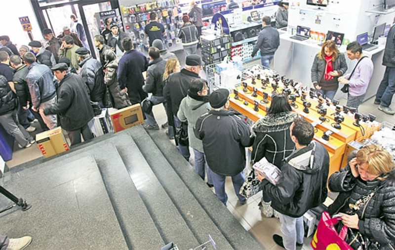Ponturi pentru chilipiruri. Ce trebuie să știi când comanzi de Black Friday din SUA