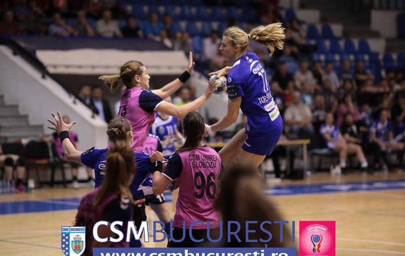 Final Four Cupa României la handbal feminin. CSM Bucureşti a câştigat trofeul şi s-a despărţit de cinci jucătoare şi de antrenor! / FOTO