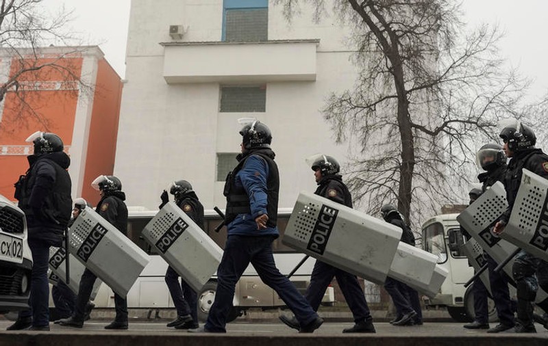 Cercetător la Universitatea „Babeș-Bolyai”, despre protestele din Kazahstan: „Oamenii sunt furioși față de nepotism, de dinastiile politice, de oligarhie”