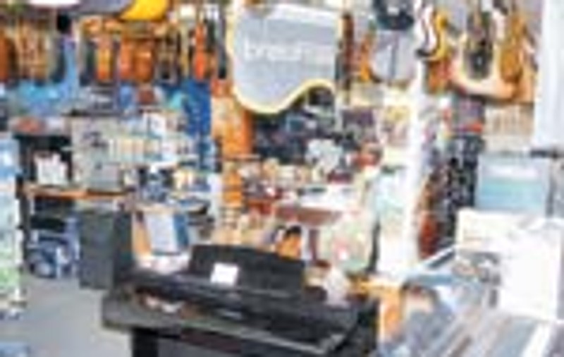 Si-a deschis un supermagazin de instrumente muzicale in Munchen