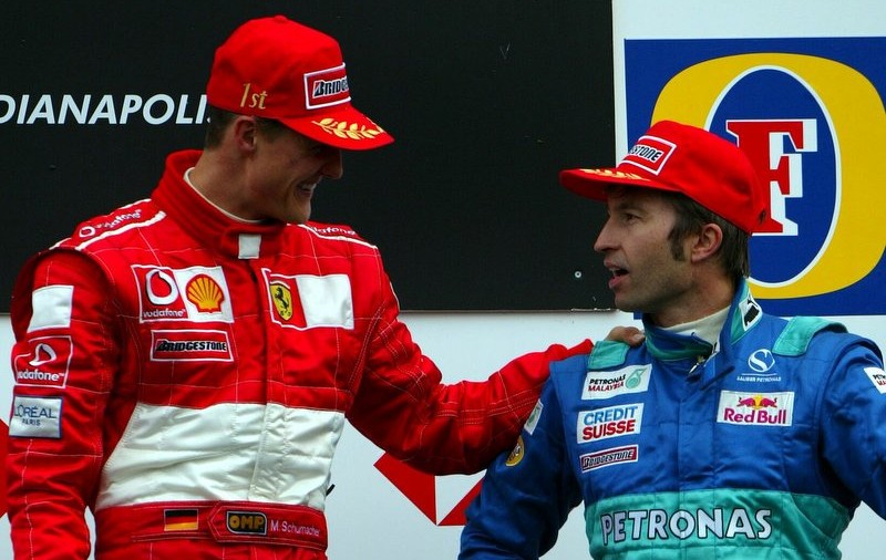 A fost pilot de Formula 1, acum conduce dricuri. ^Doi români au fost mai rapizi decât el
