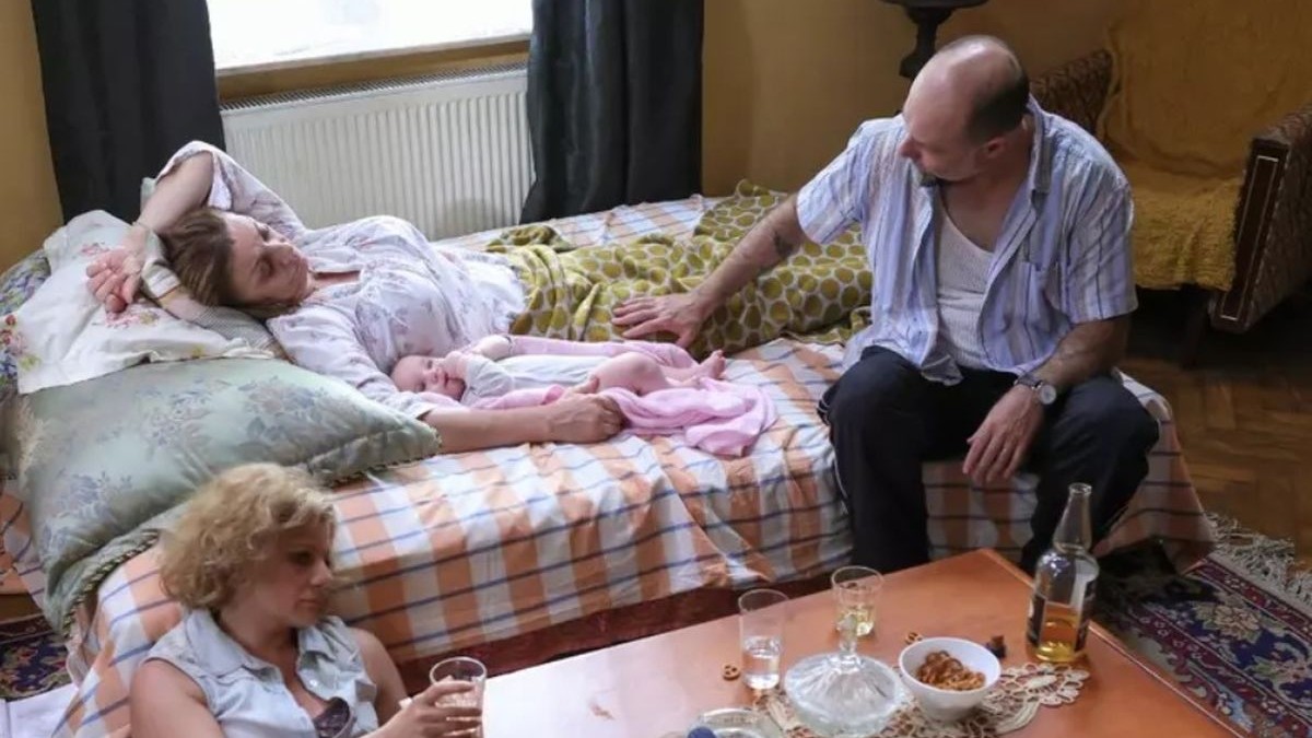 Carmen Tănase și Alexandru Conovaru în serialul „Tătuțu”